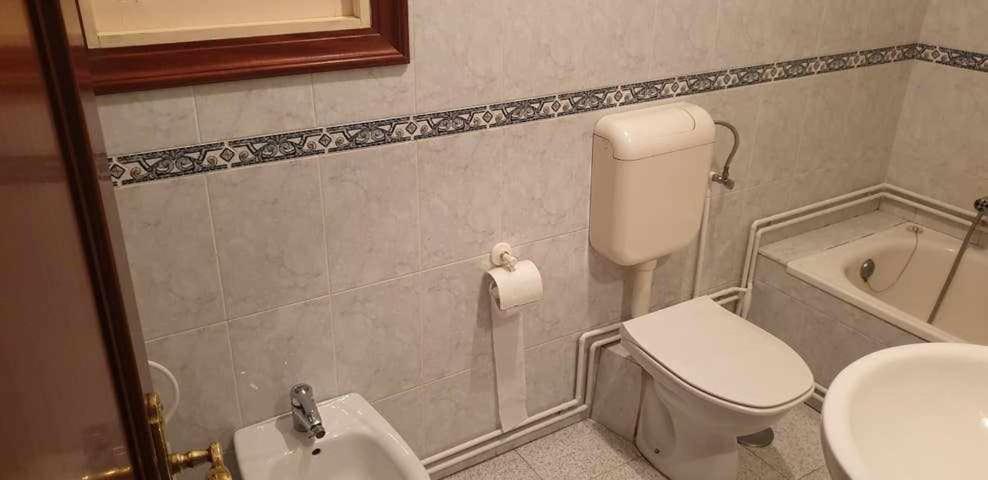 Piso De Perlio Ideal Para Gente Amante De La Play Fene Bagian luar foto
